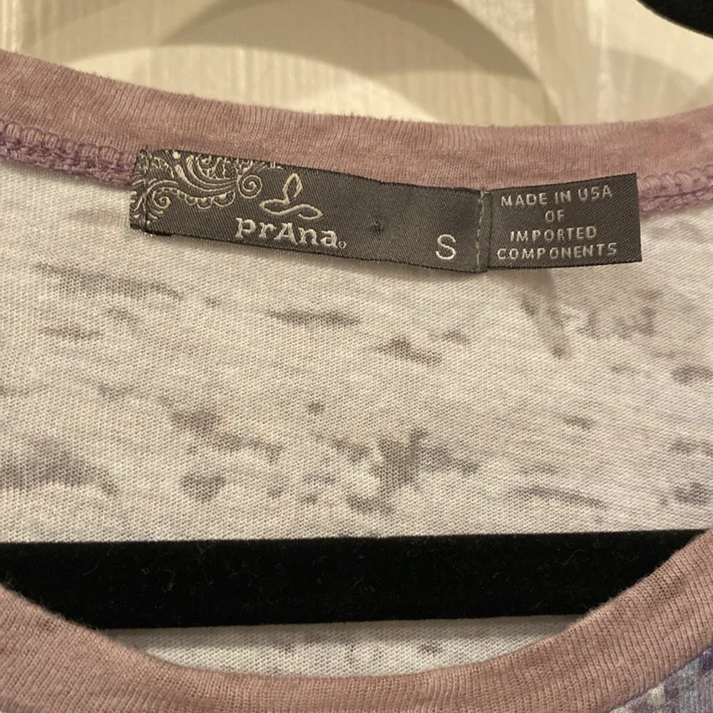 Long sleeve BoHo t-shirt by Prana, beautiful soft purple and blues, size small - Picture 2 of 7